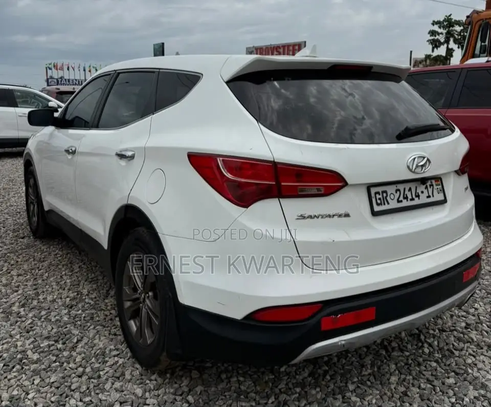 Hyundai Santa Fe 2014 White
