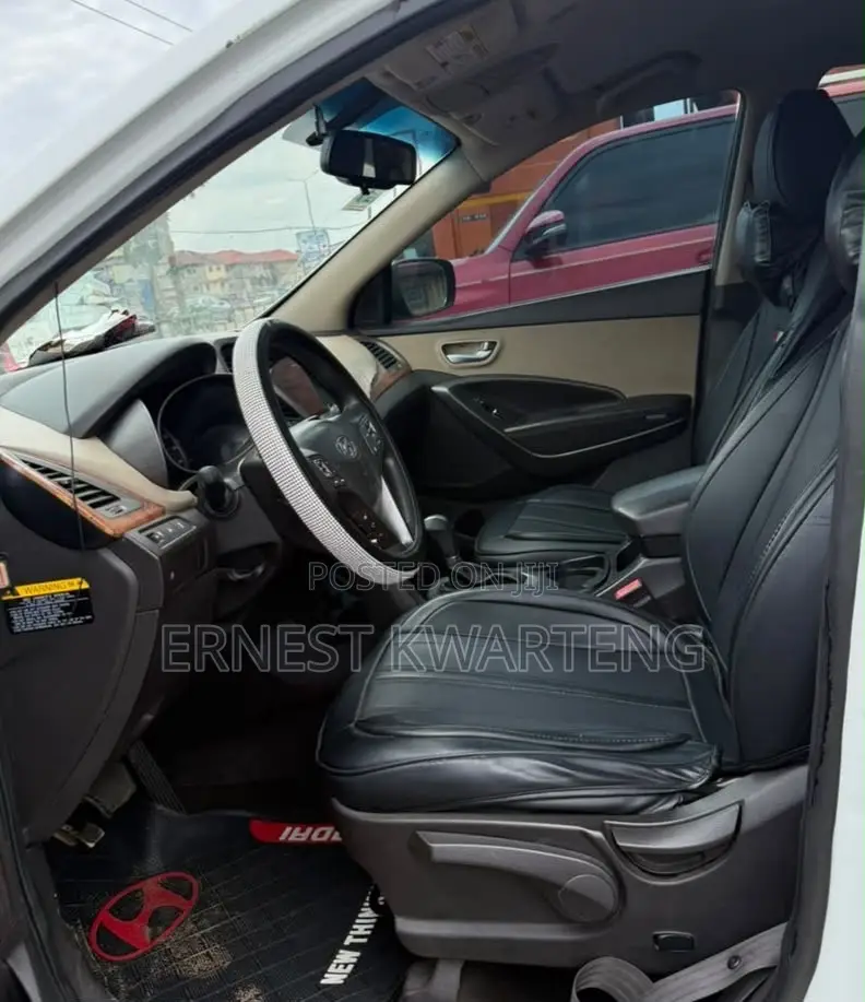 Hyundai Santa Fe 2014 White