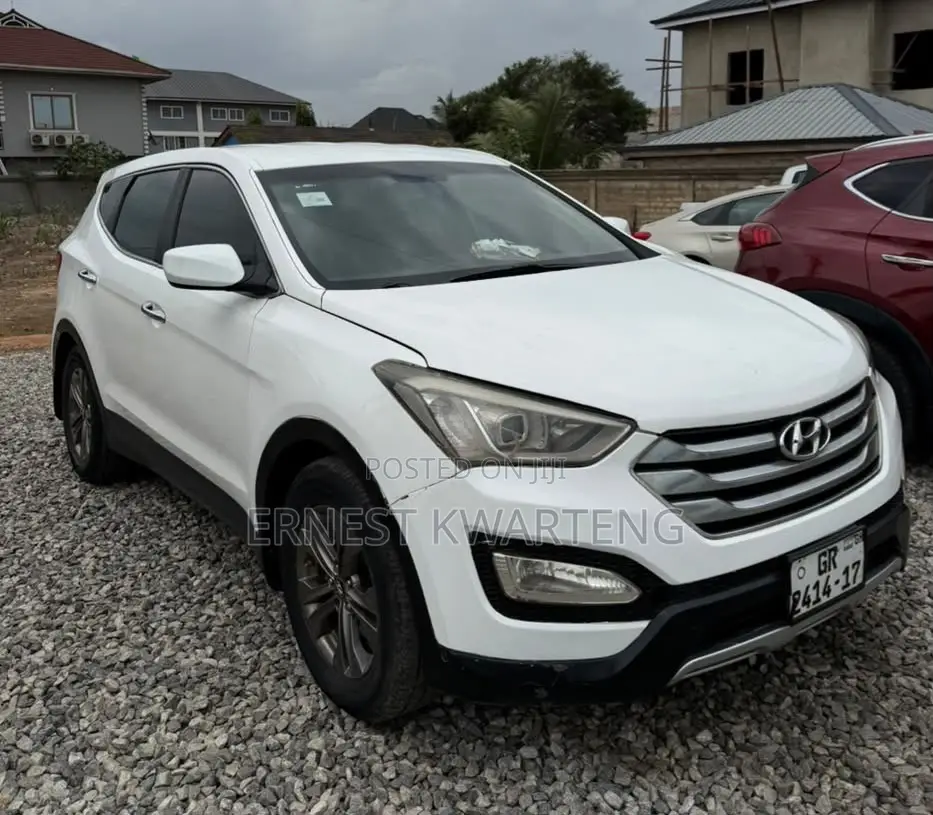 Hyundai Santa Fe 2014 White