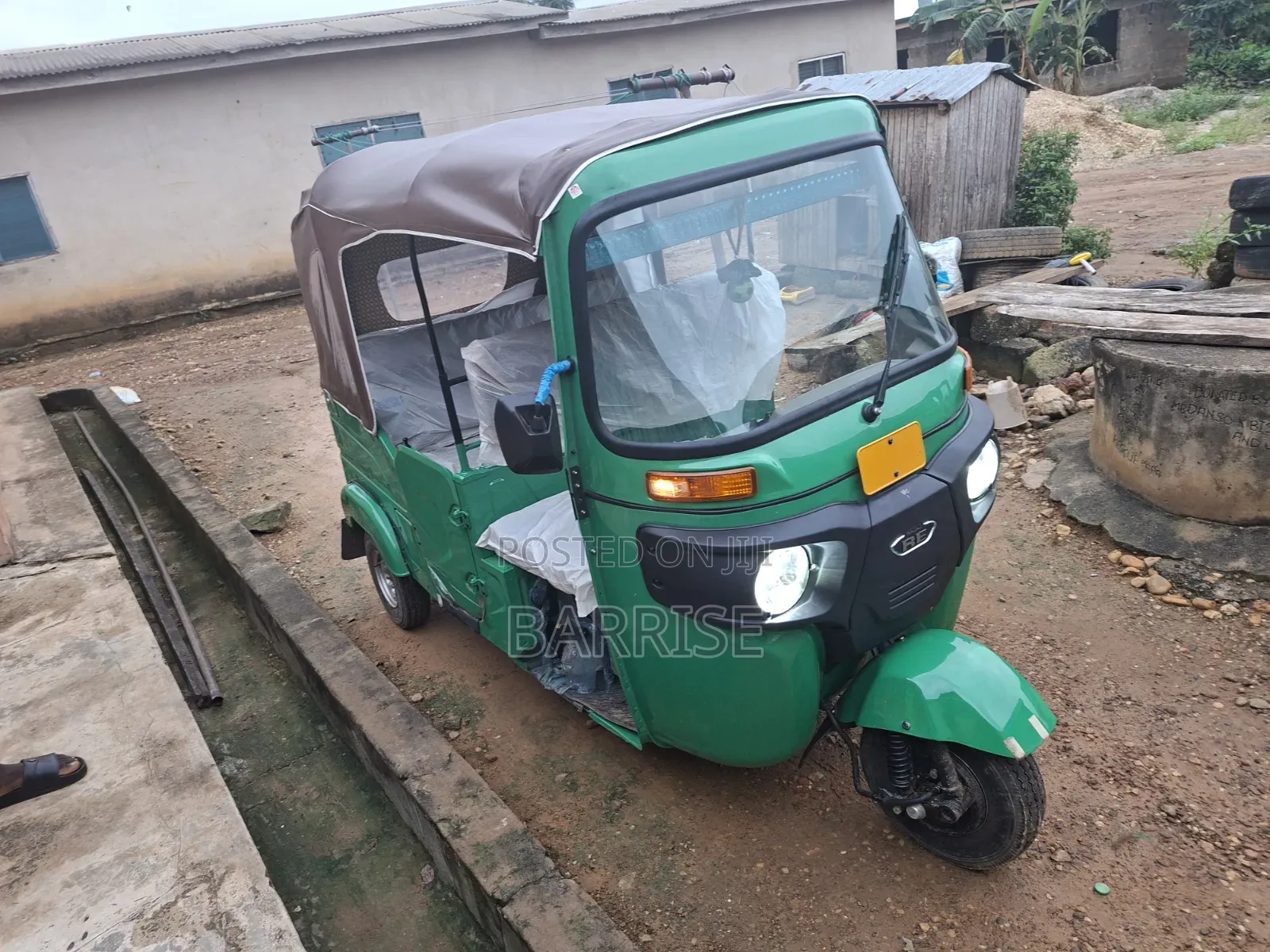 New Bajaj RE 2026 Green