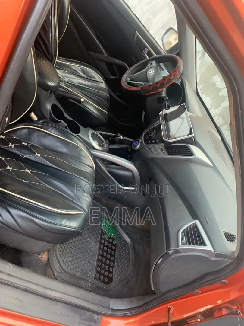 Hyundai Veloster 2015 Red