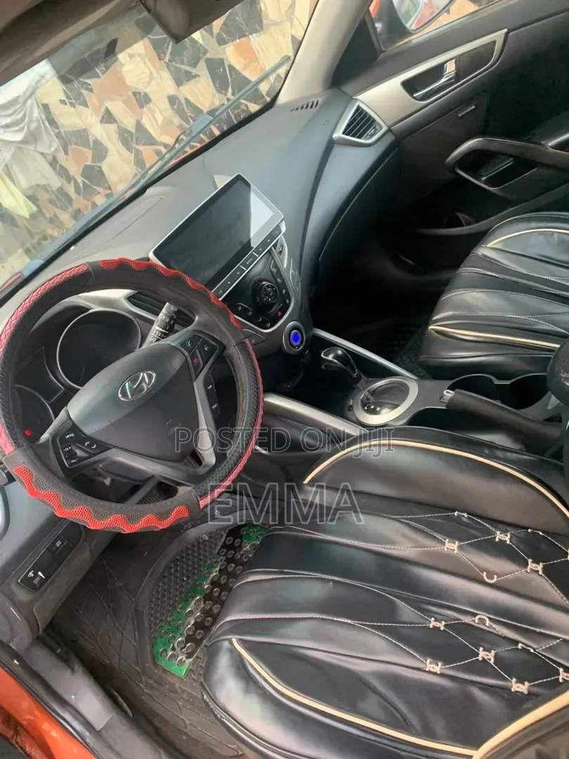 Hyundai Veloster 2015 Red