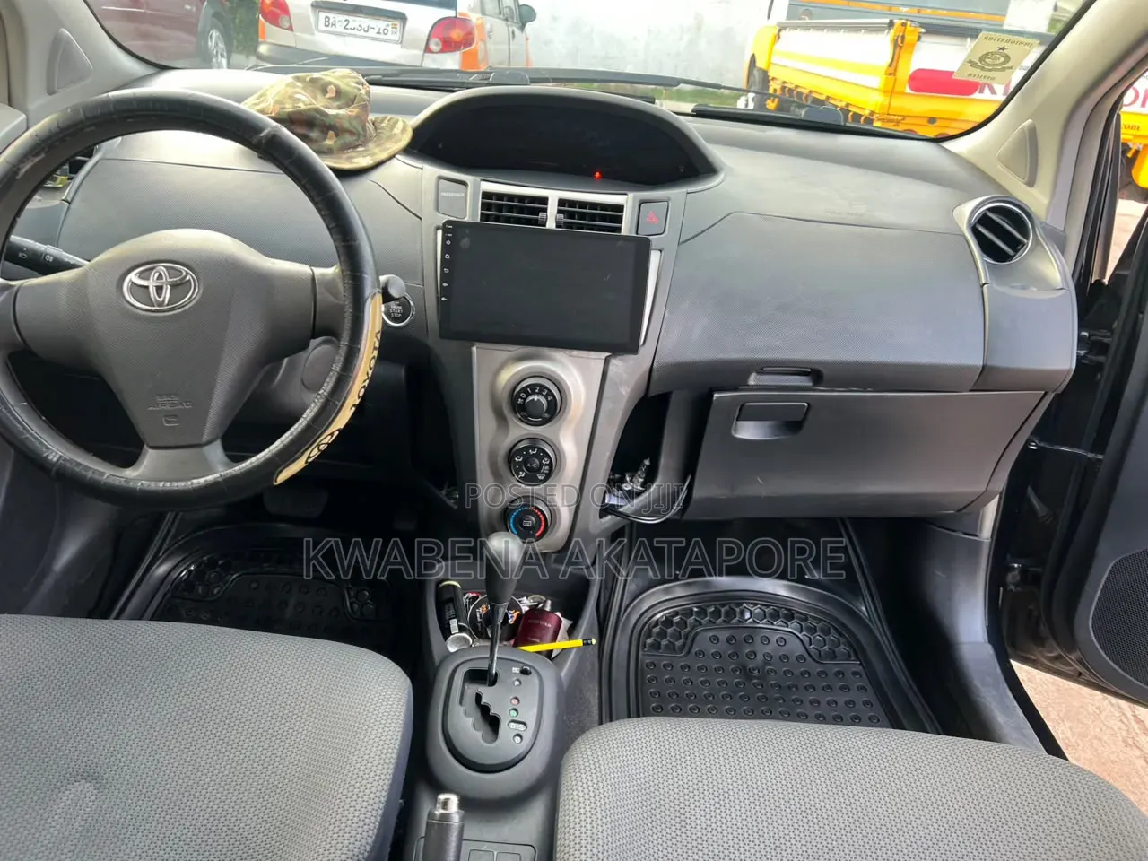 Toyota Vitz 2010 Black