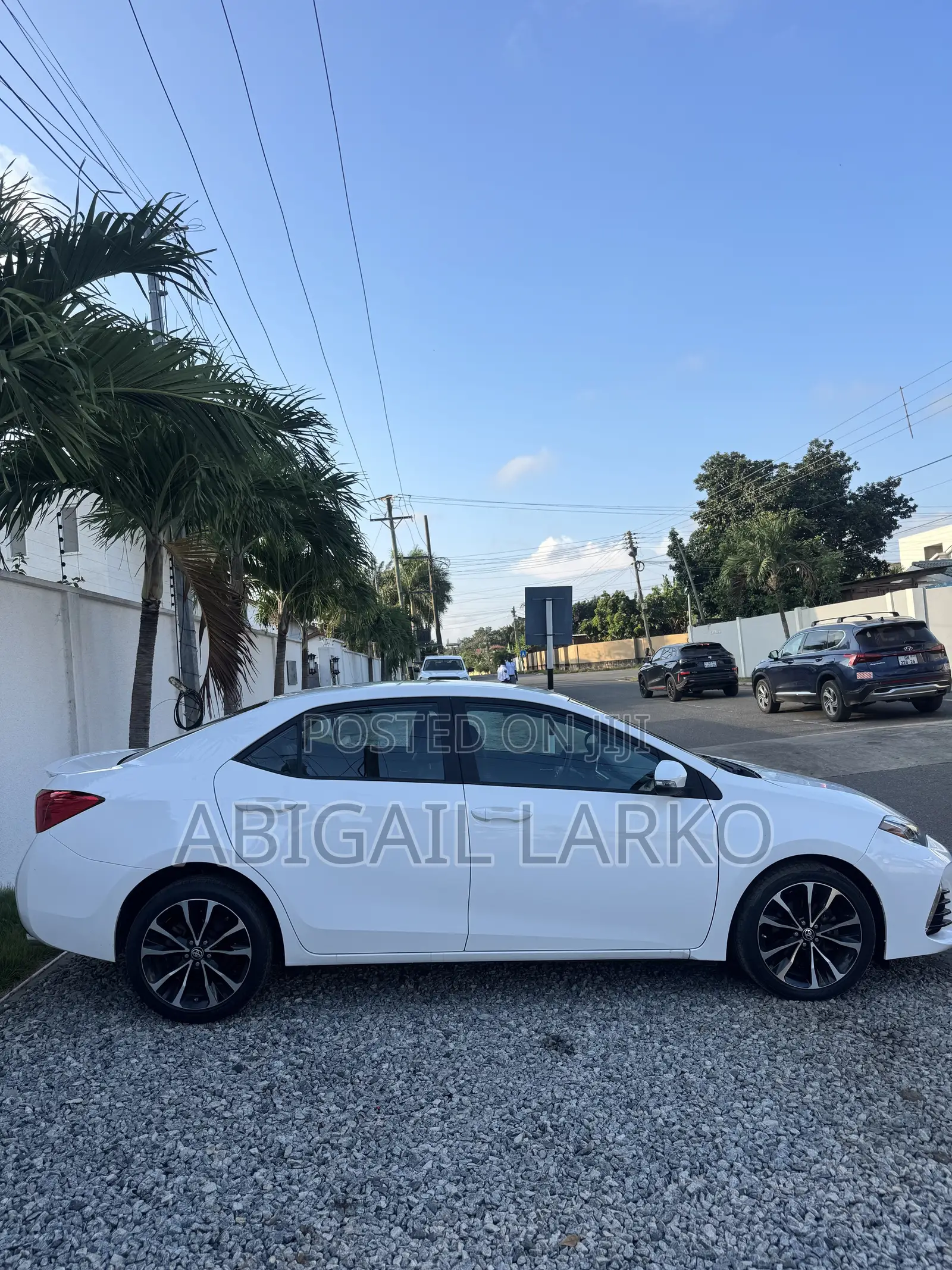 Toyota Corolla SE (1.8L 4cyl 2A) 2019 White