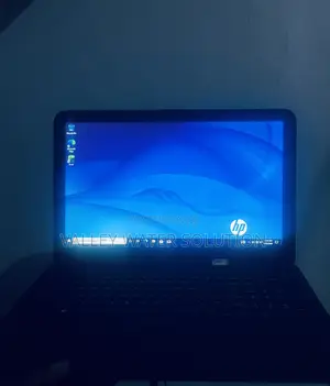 Laptop HP 8GB AMD A6 SSD 32GB