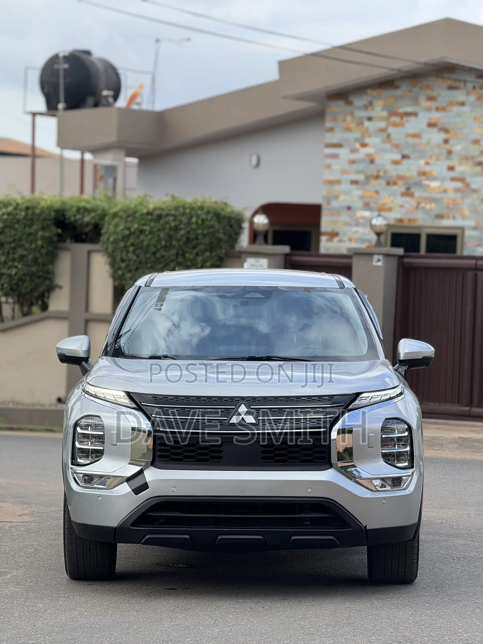 Mitsubishi Outlander SE 2022 Silver