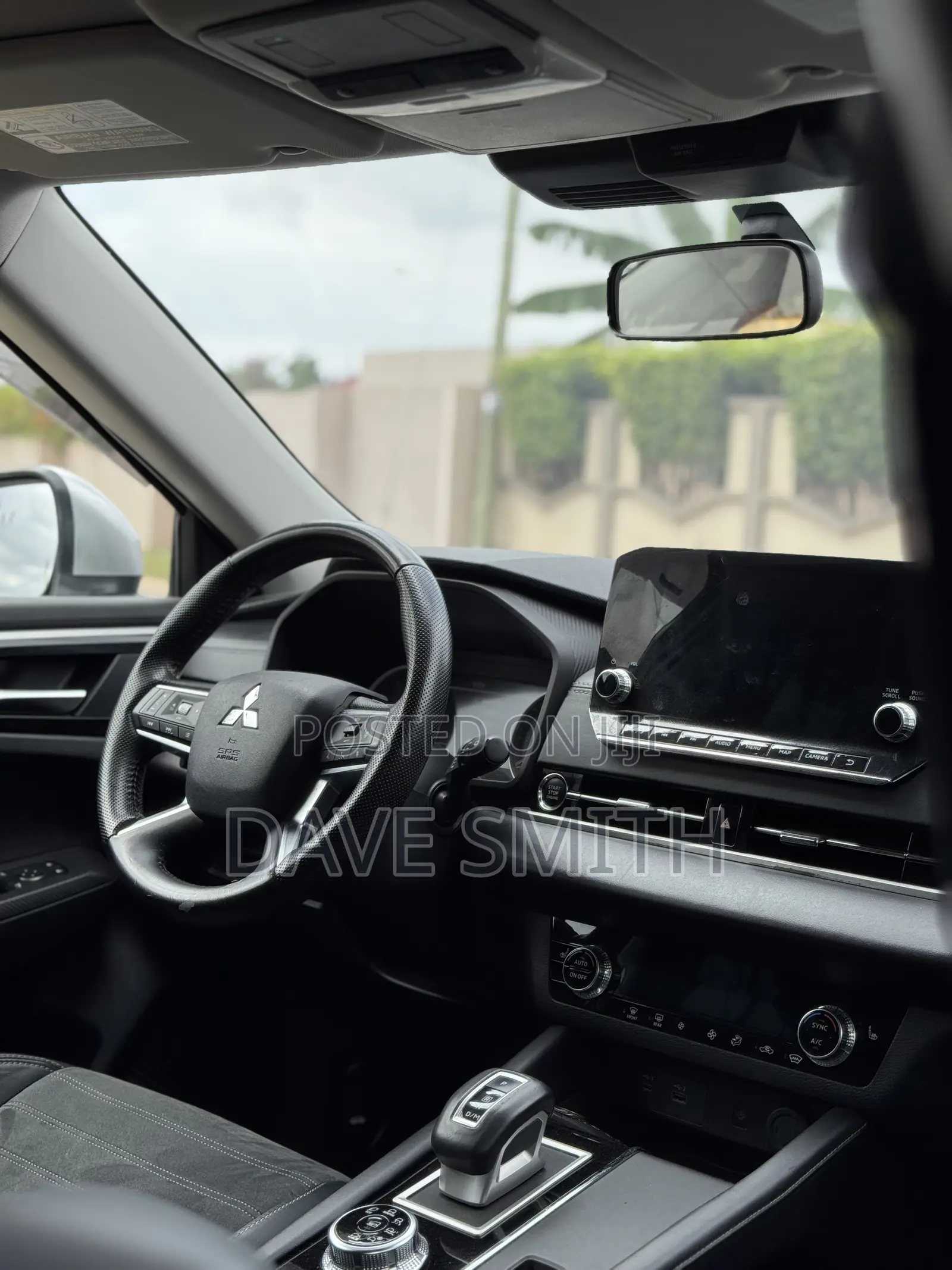 Mitsubishi Outlander SE 2022 Silver