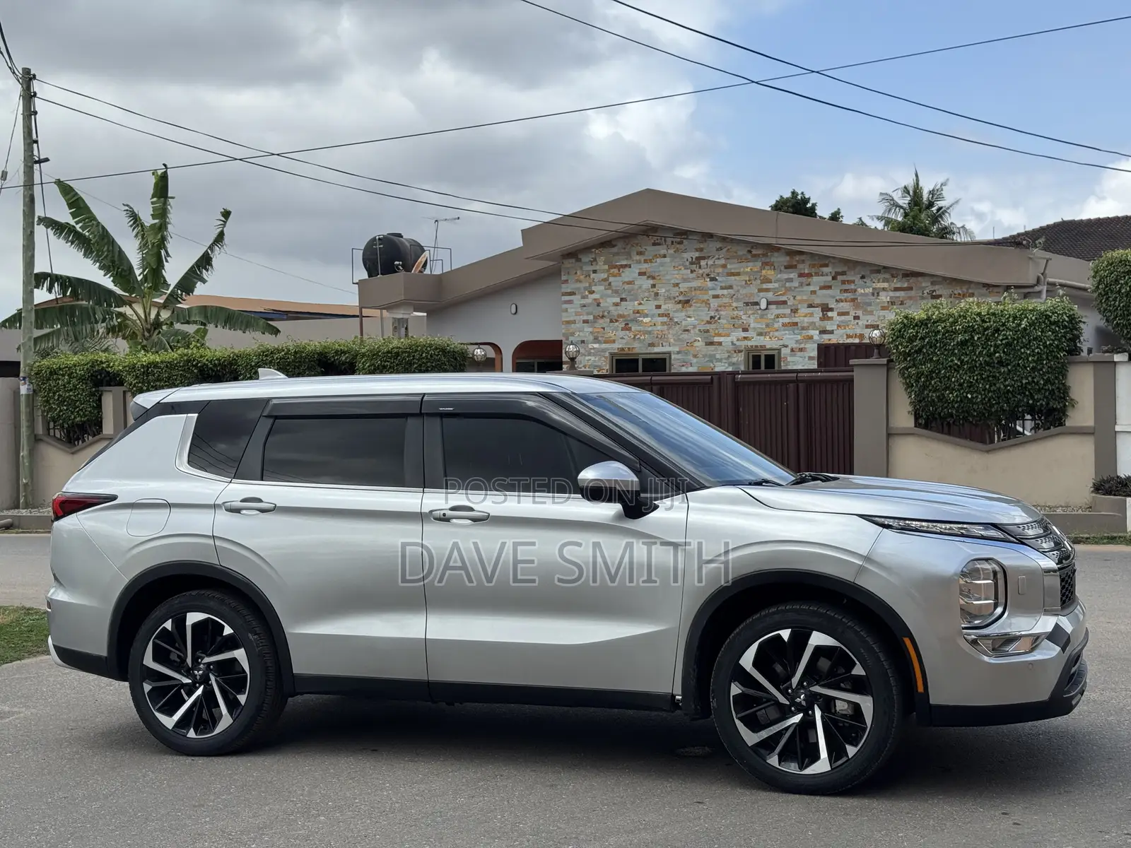 Mitsubishi Outlander SE 2022 Silver