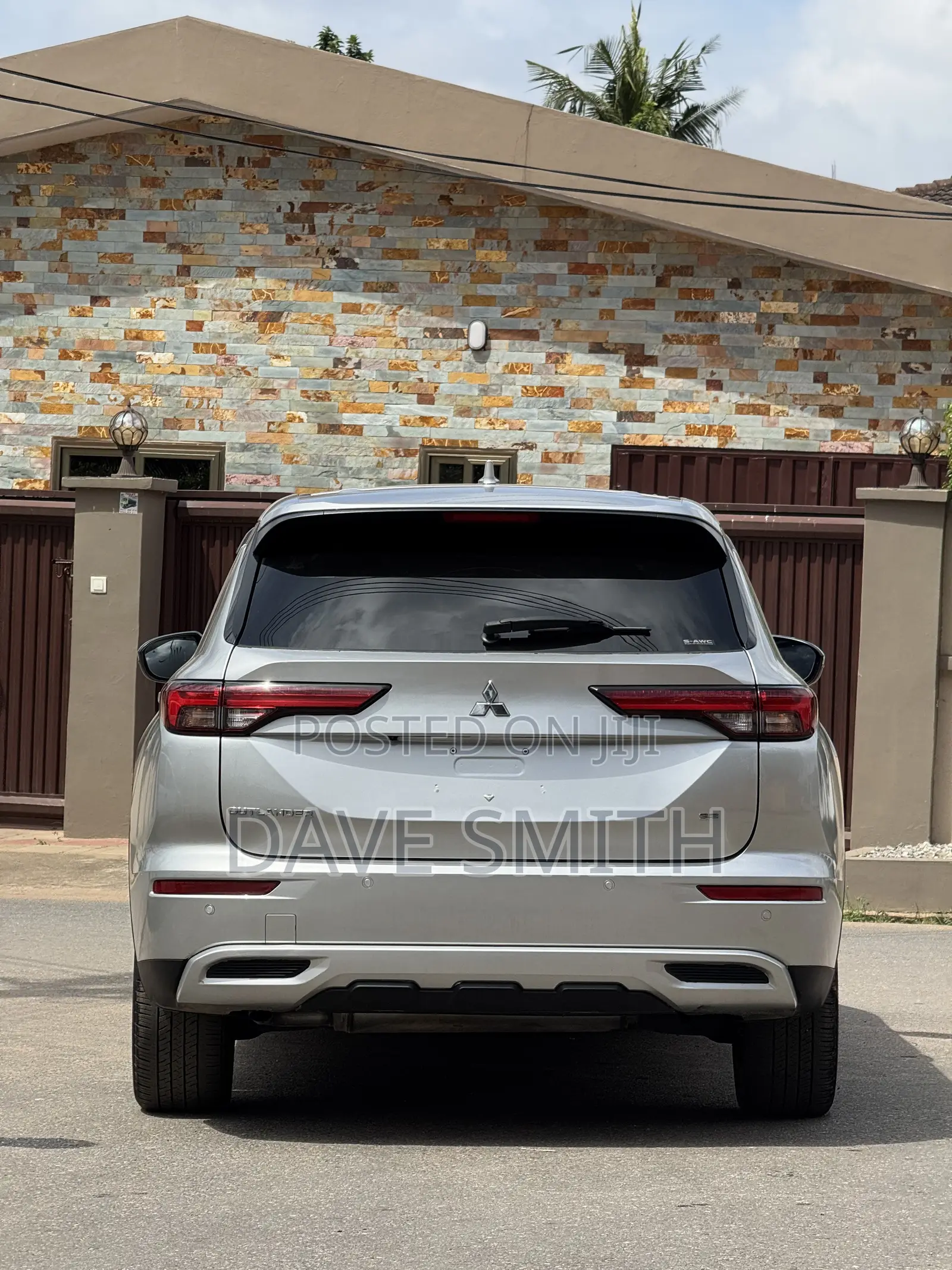 Mitsubishi Outlander SE 2022 Silver