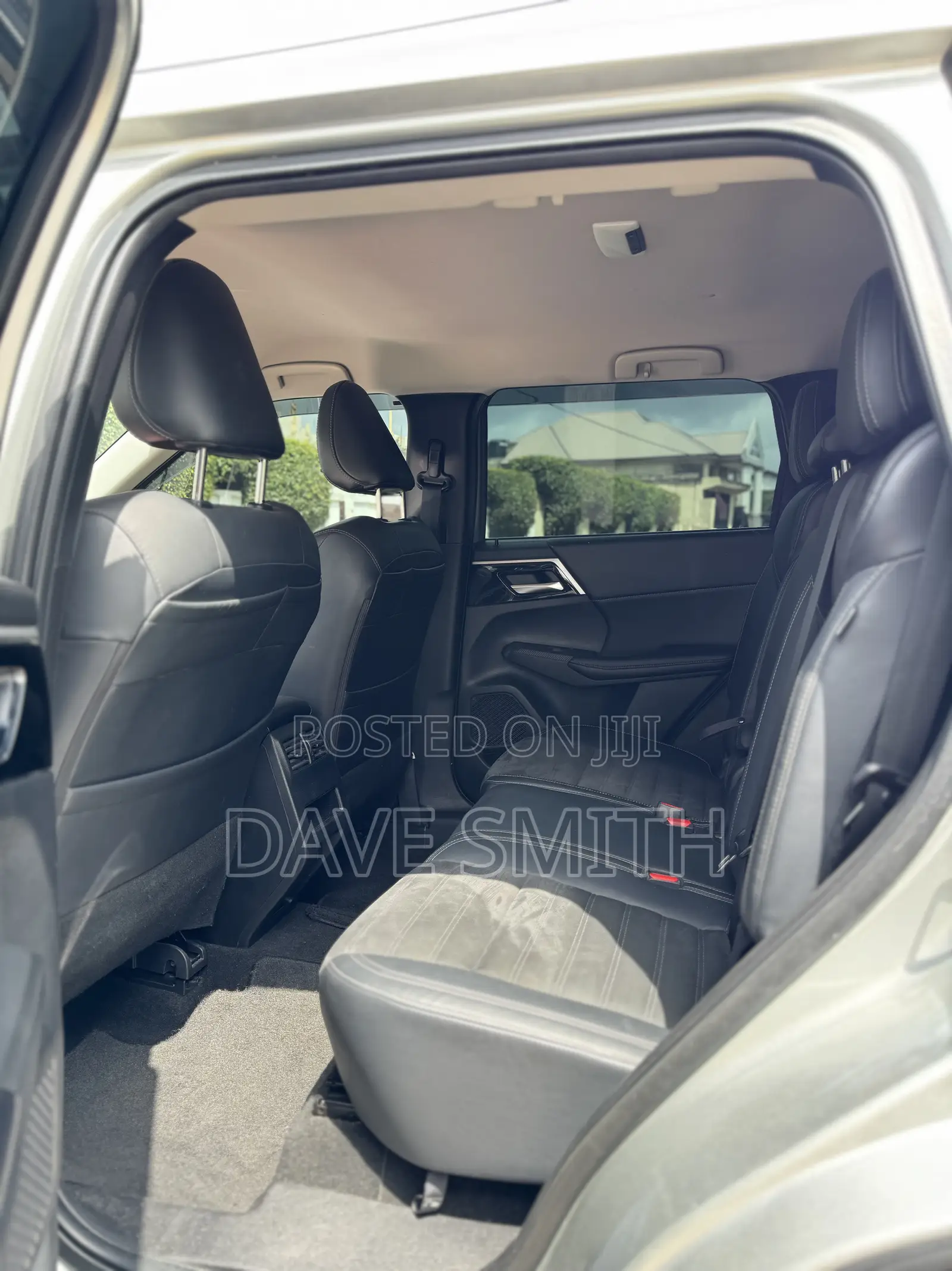 Mitsubishi Outlander SE 2022 Silver