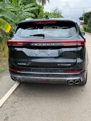 Jetour X70 1.5 7-Seater FWD 2022 Black
