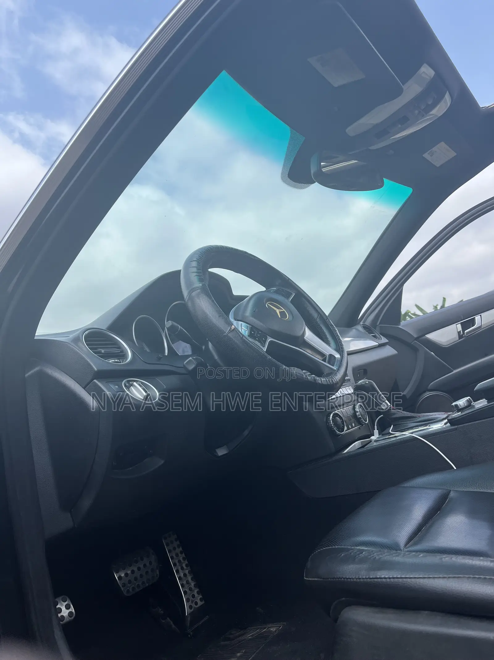 Mercedes-Benz C250 2012 Black