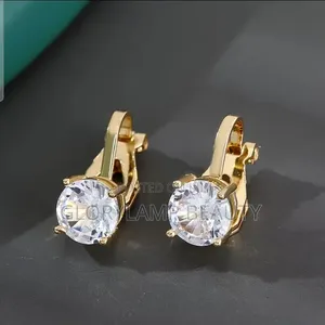 Classic Solitaire Cubic Zirconia Clip-on Earrings – Non-Pierced Studs