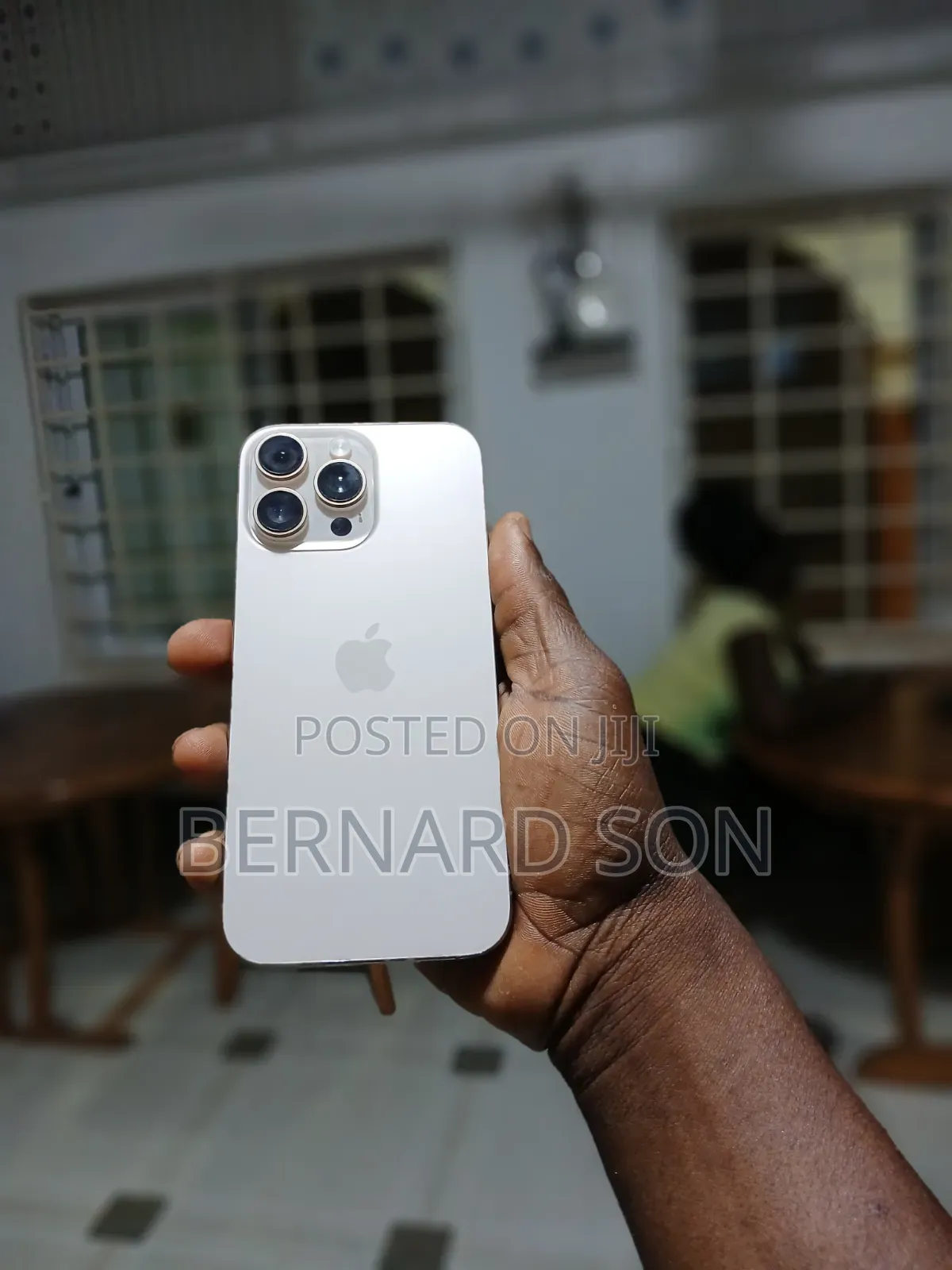 Apple iPhone 16 Pro Max 256 GB Gold