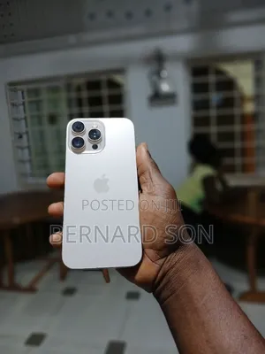Apple iPhone 16 Pro Max 256 GB Gold