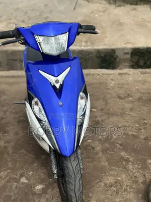 Yamaha 2025 Blue