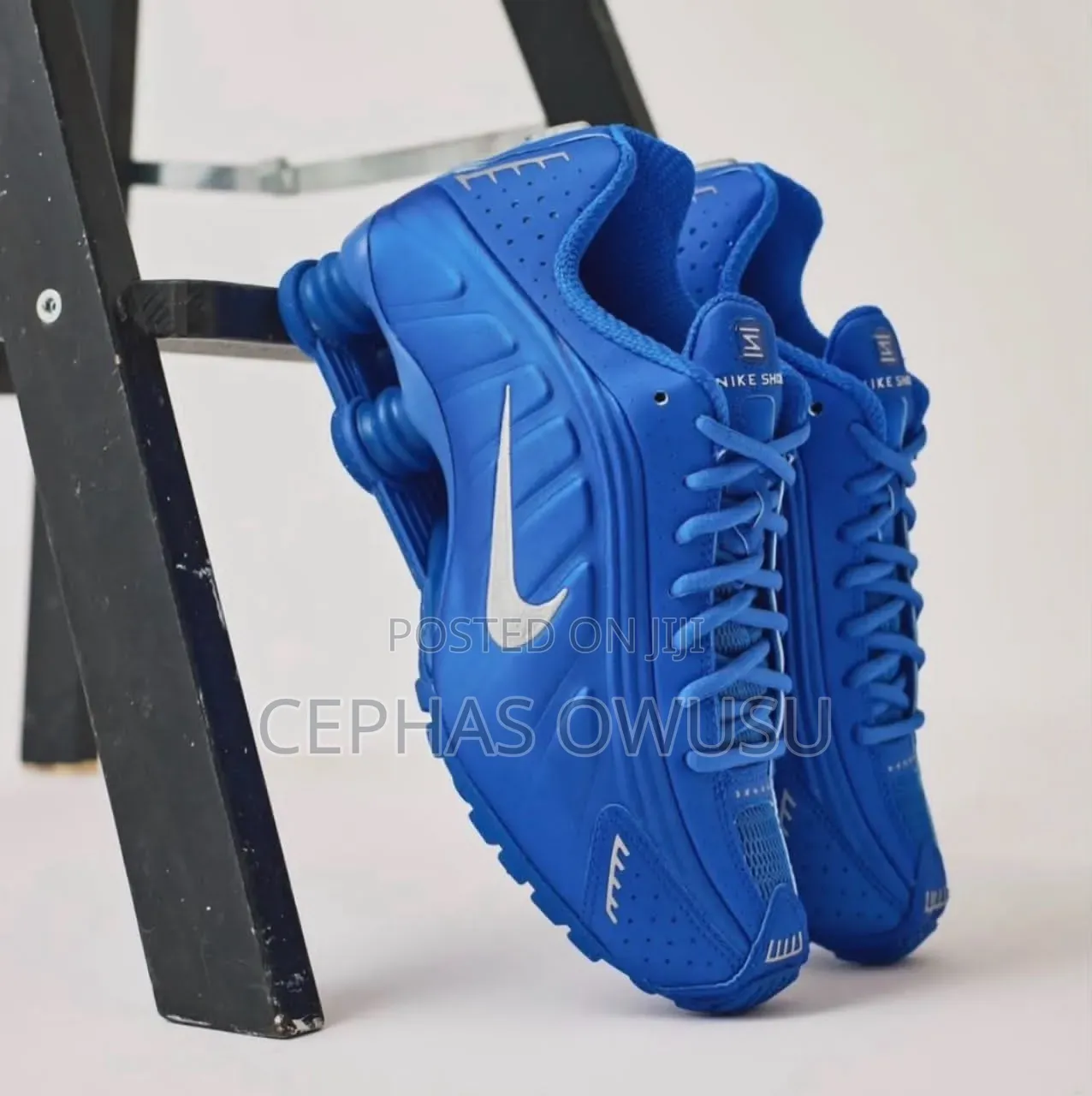 Nike Shox R4 Sneakers