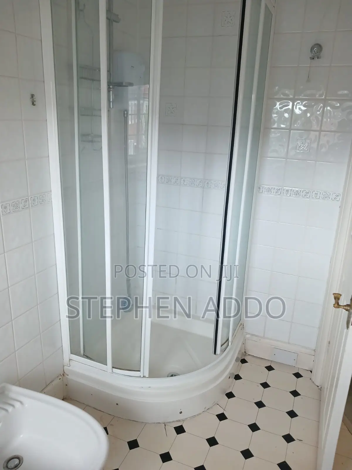 5-Room Furnished Short-Stay Property – Beach Road, Takoradi