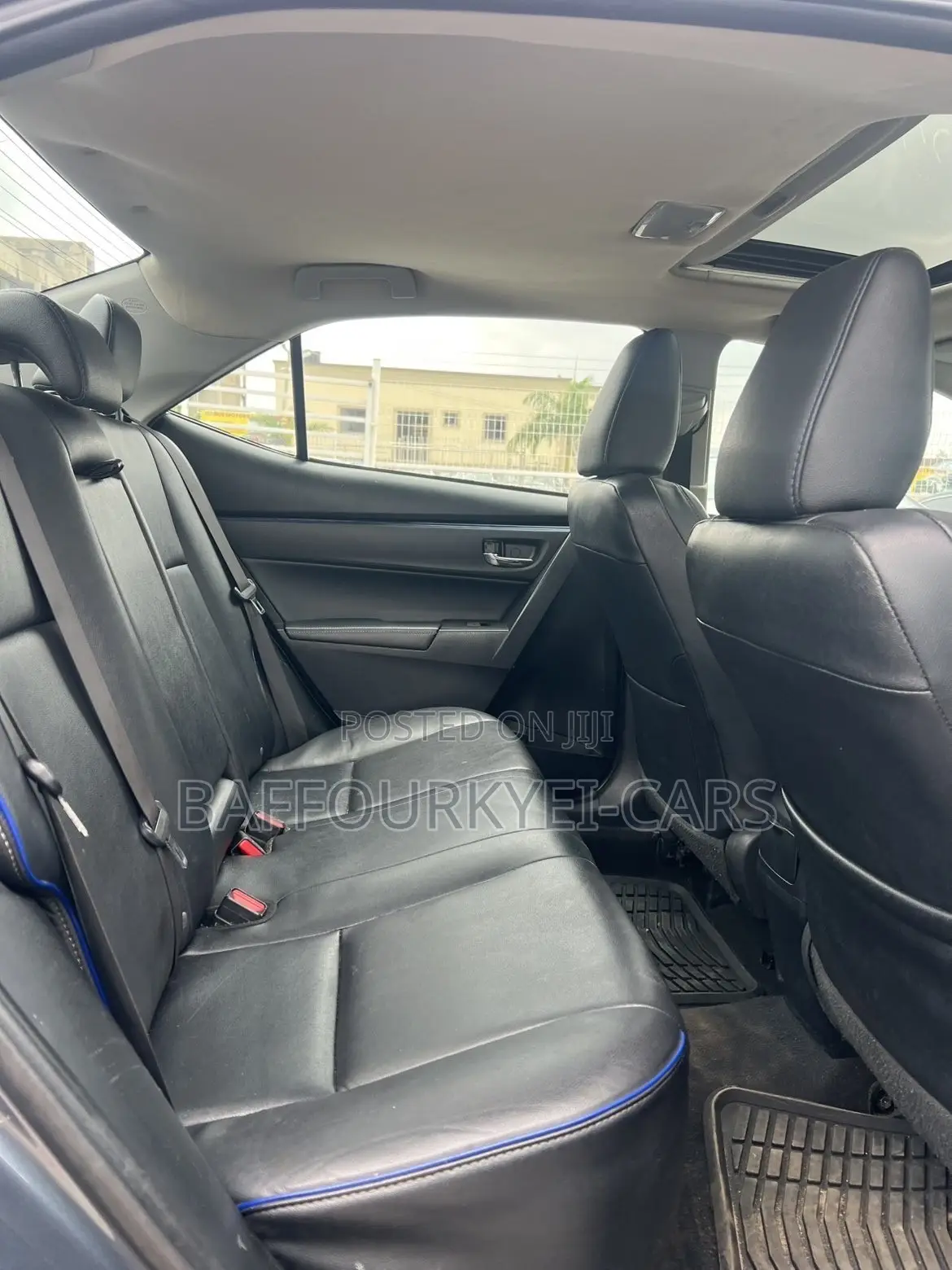 Toyota Corolla XSE 4dr Sedan (1.8L 4cyl CVT) 2017 Gray