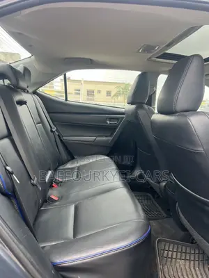 Toyota Corolla XSE 4dr Sedan (1.8L 4cyl CVT) 2017 Gray