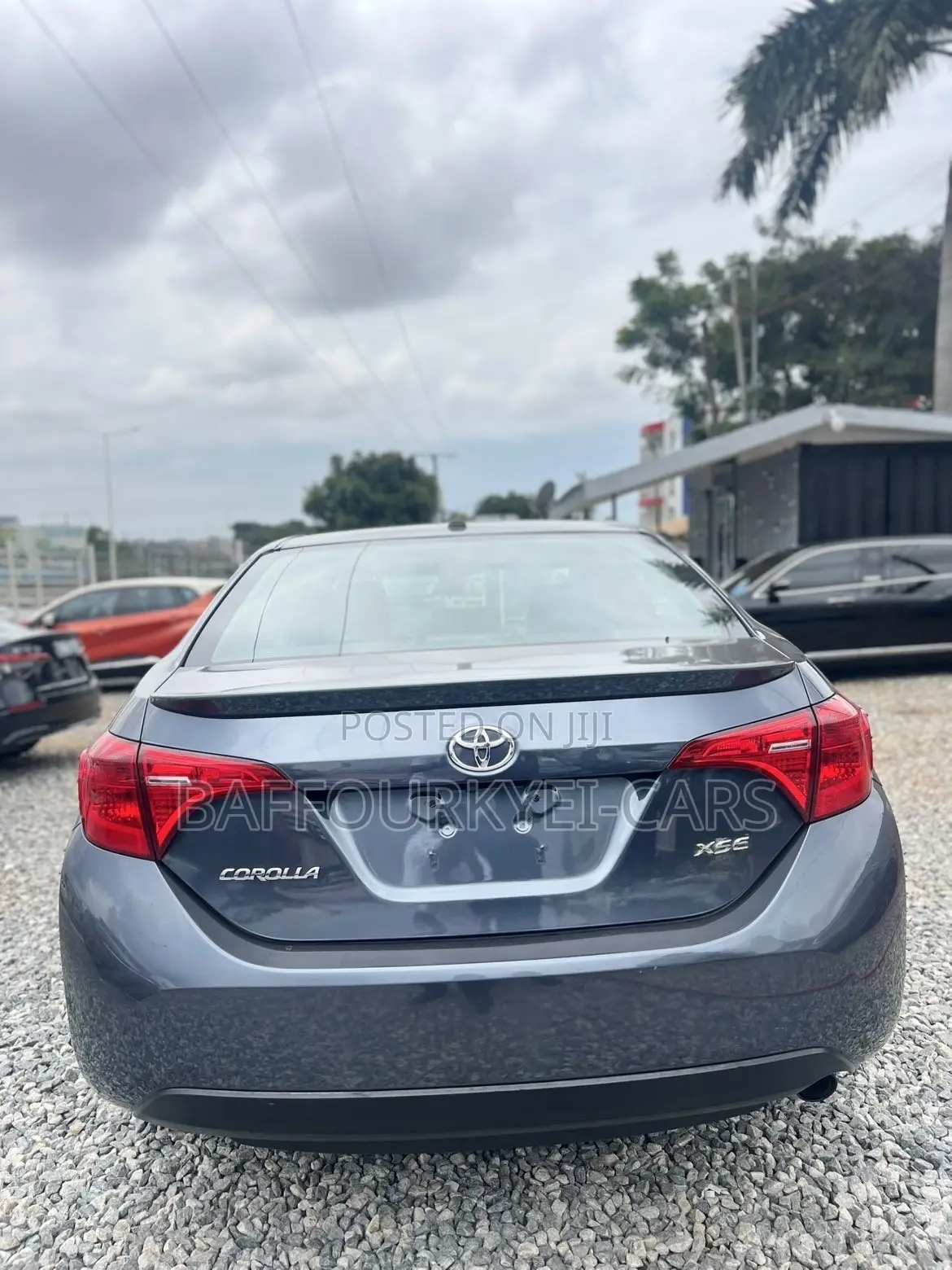 Toyota Corolla XSE 4dr Sedan (1.8L 4cyl CVT) 2017 Gray