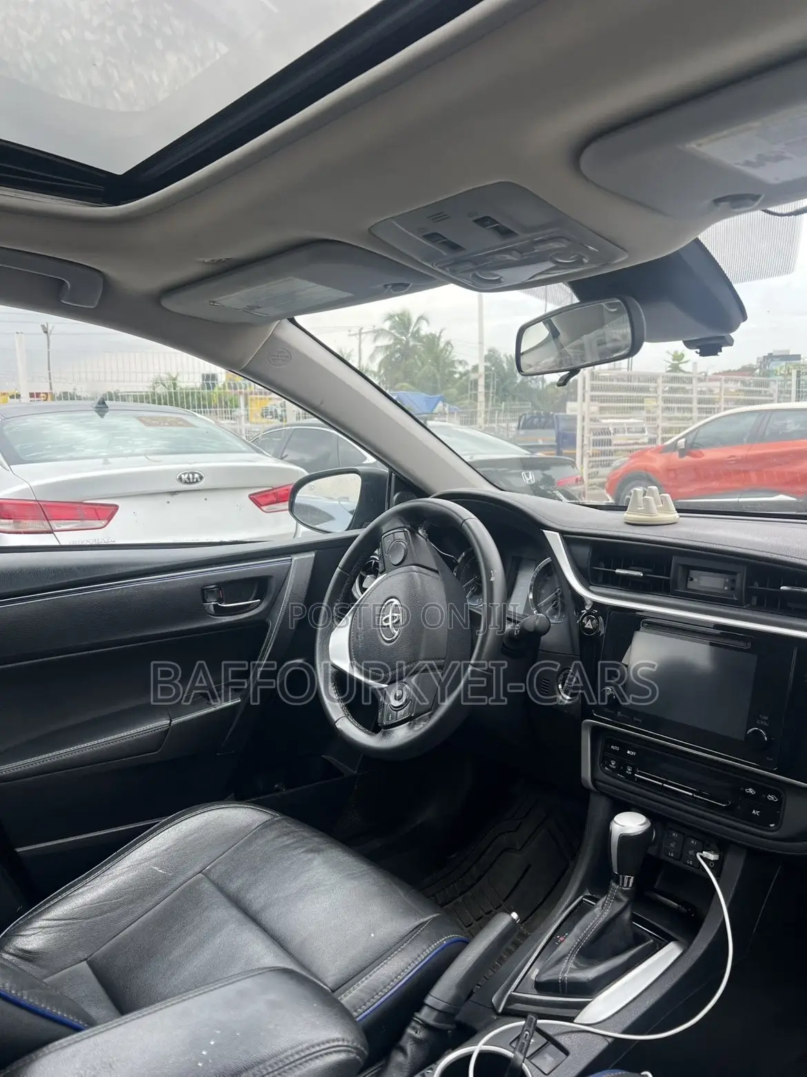 Toyota Corolla XSE 4dr Sedan (1.8L 4cyl CVT) 2017 Gray