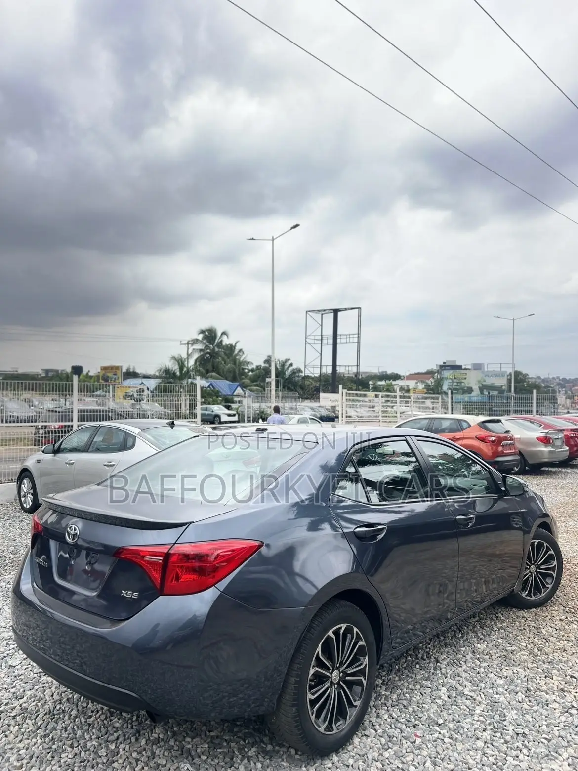 Toyota Corolla XSE 4dr Sedan (1.8L 4cyl CVT) 2017 Gray