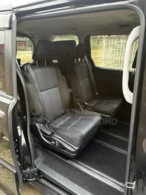 Toyota Voxy 2014 Black
