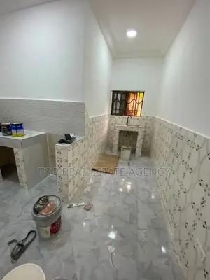 2bdrm Apartment in Asofa, Ofankor for rent