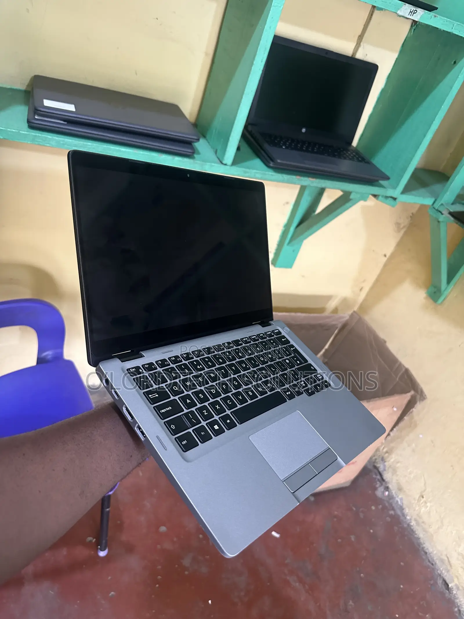 Laptop Dell Latitude 5300 2-in-1 16GB Intel Core i7 SSD 256GB