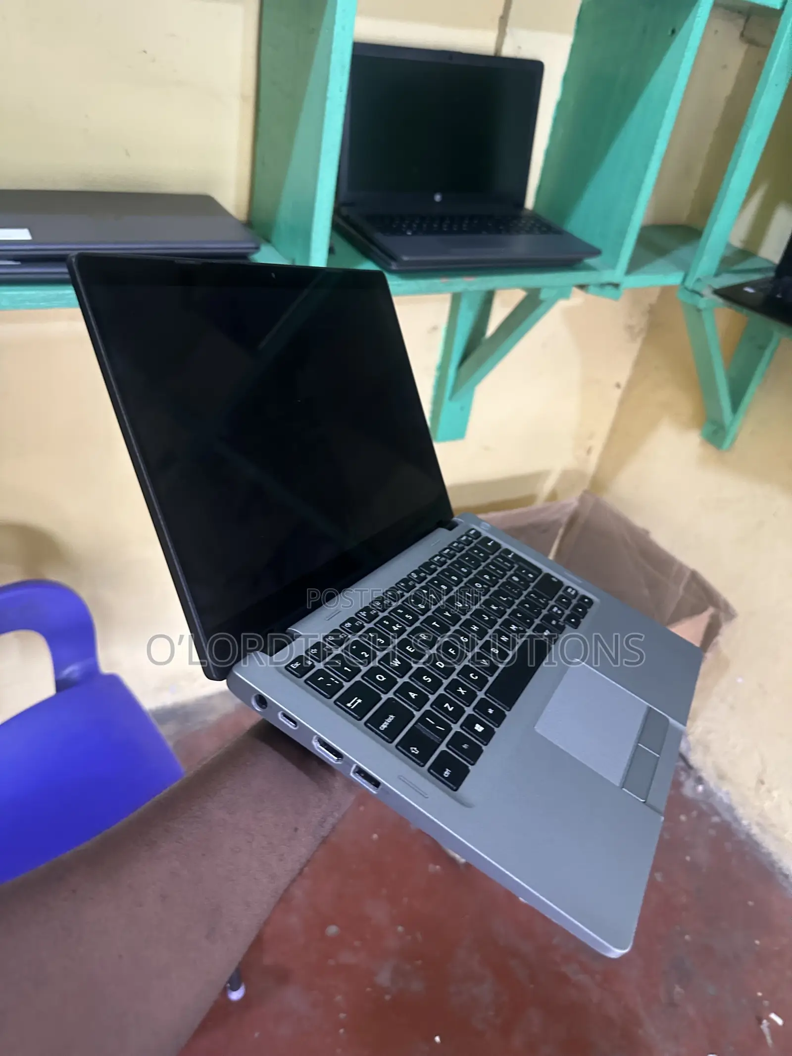 Laptop Dell Latitude 5300 2-in-1 16GB Intel Core i7 SSD 256GB