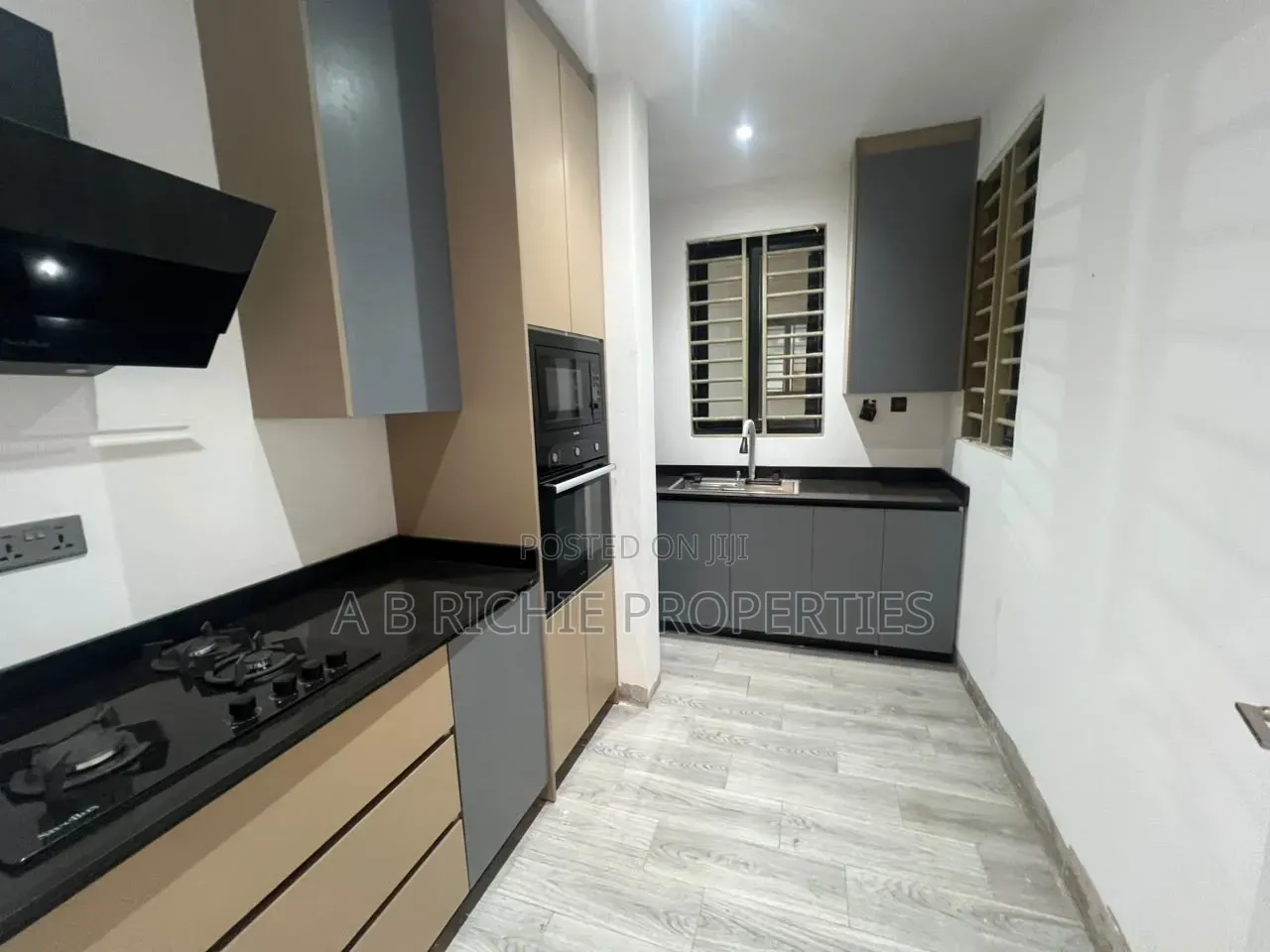 5bdrm Townhouse/Terrace in Ab Richie Properties, Police Station