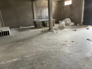 Mini Warehouse for Rent Near Adum