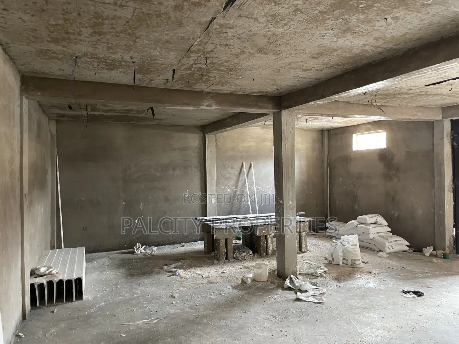 Mini Warehouse for Rent Near Adum