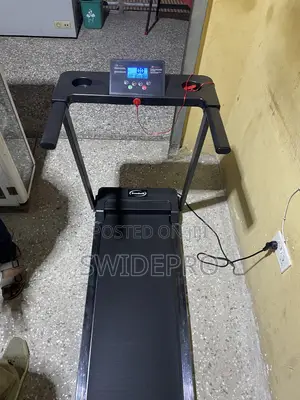 Fast Treadmill + Display Board