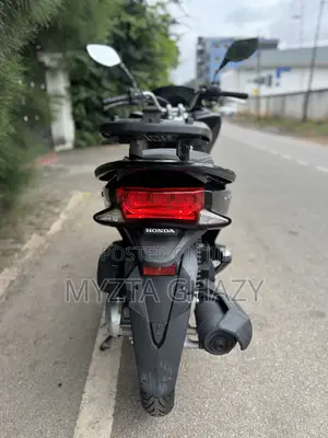 Honda 2020 Black