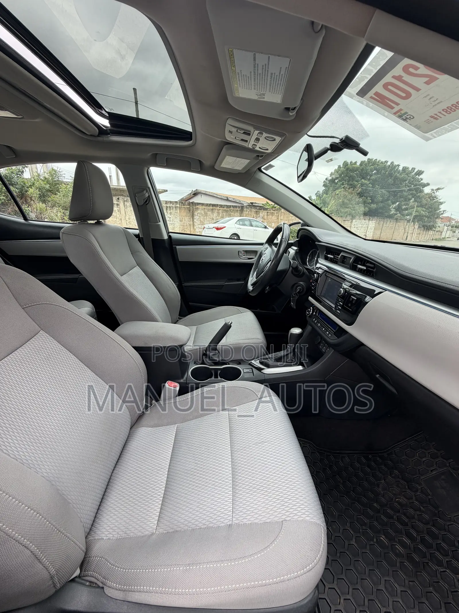 Toyota Corolla LE Premium 4dr Sedan (1.8L 4cyl CVT) 2016 Gray