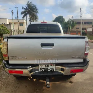 Toyota Tacoma 2012 Gray