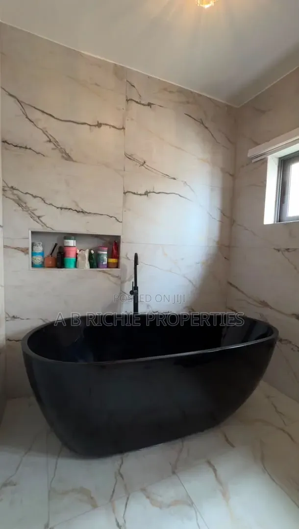 3bdrm House in Ab Richie Properties, Tseaddo for sale