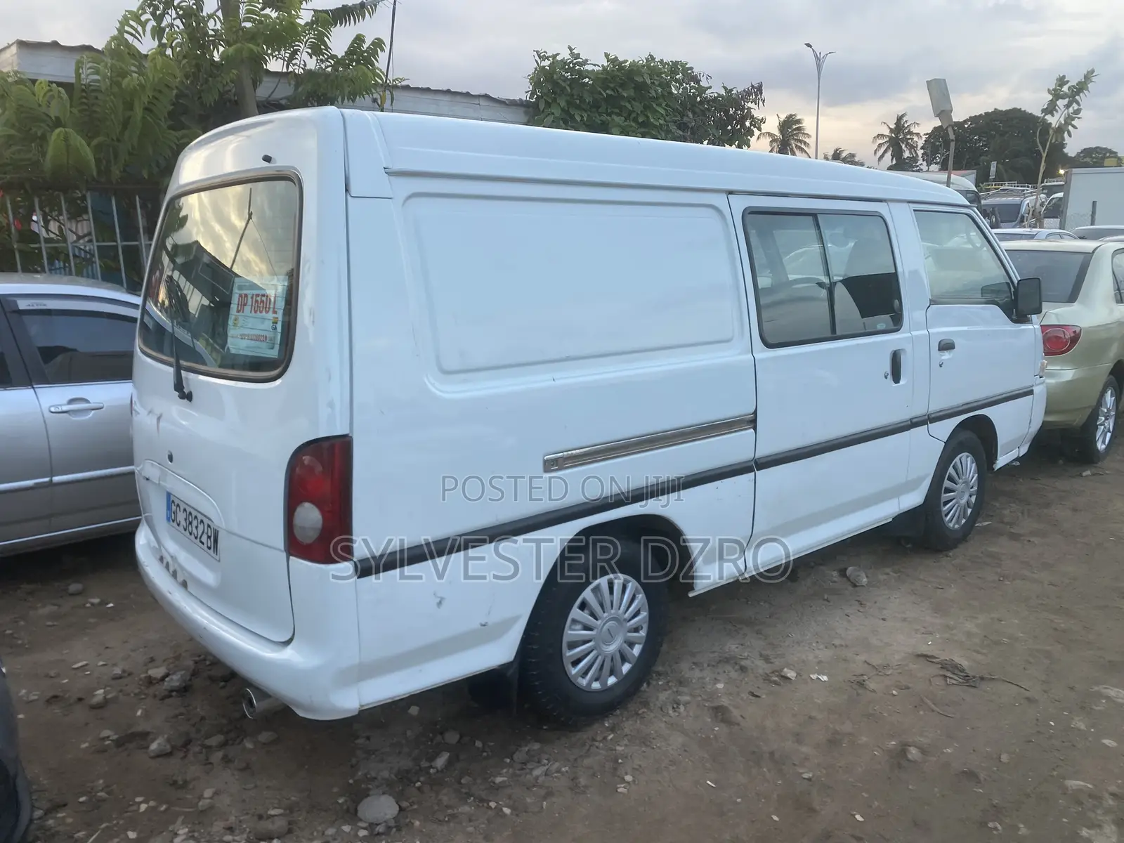 Hyundai H-100 2004 White
