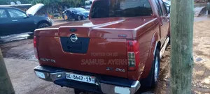 Nissan Frontier Crew Cab SE 4x4 2007 Brown