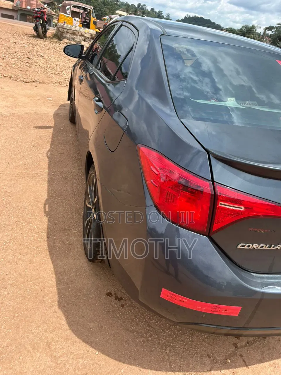 Toyota Corolla SE (1.8L 4cyl 2A) 2018 Gray