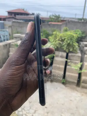 Apple iPhone XR 64 GB Black
