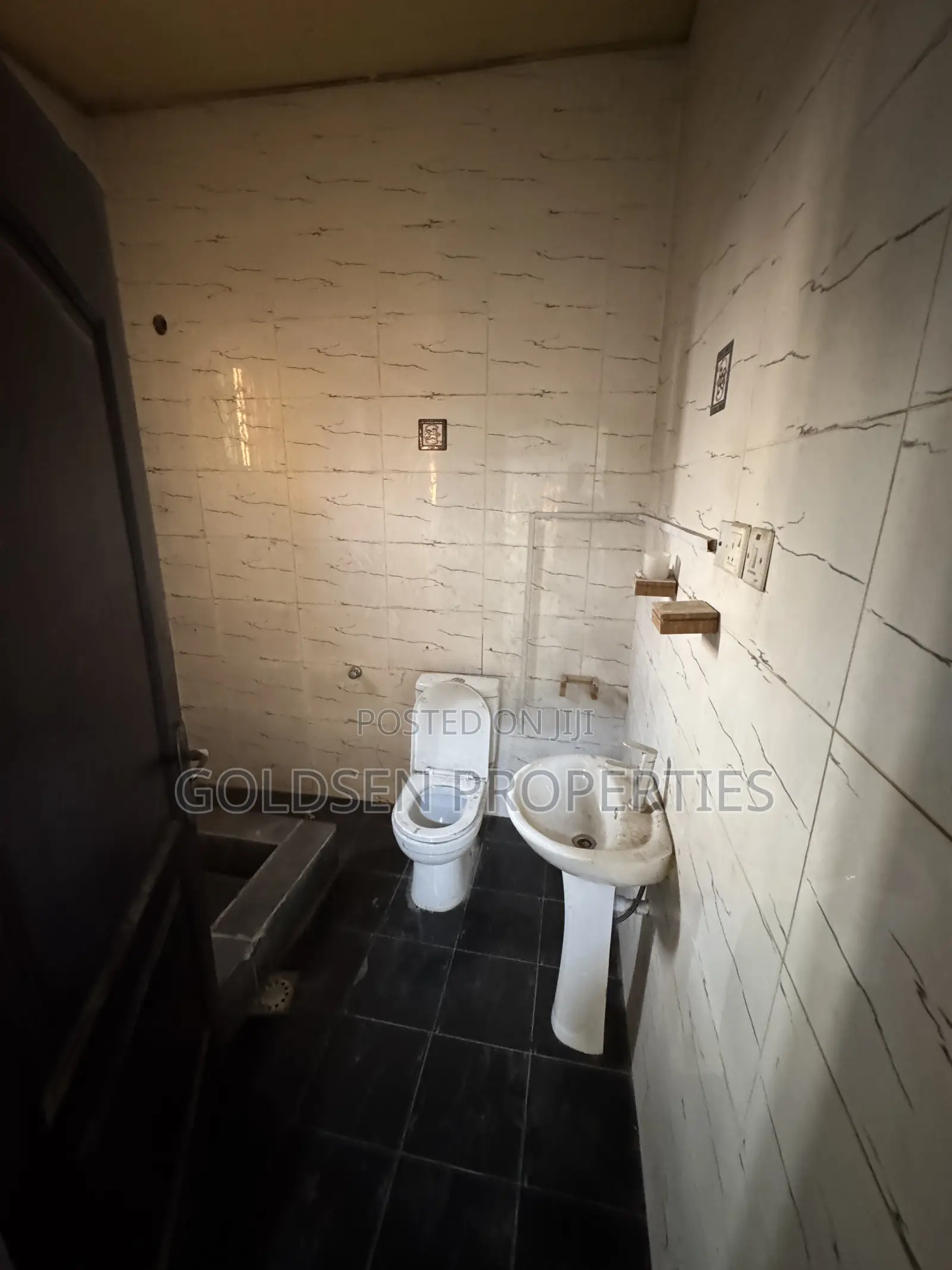 7bdrm House in Neoplan for rent