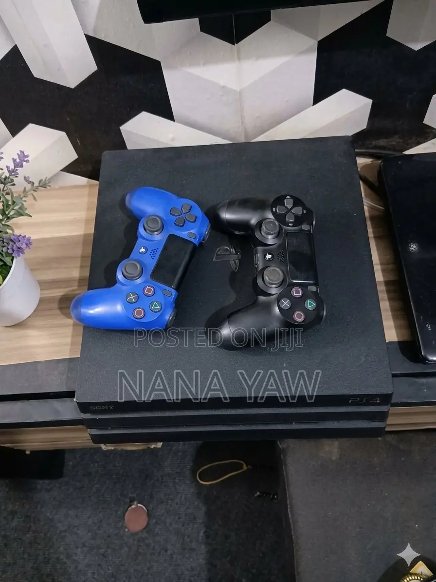 Ps4 Pro With Two Original Controllers