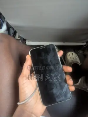 Apple iPhone 11 64 GB Green