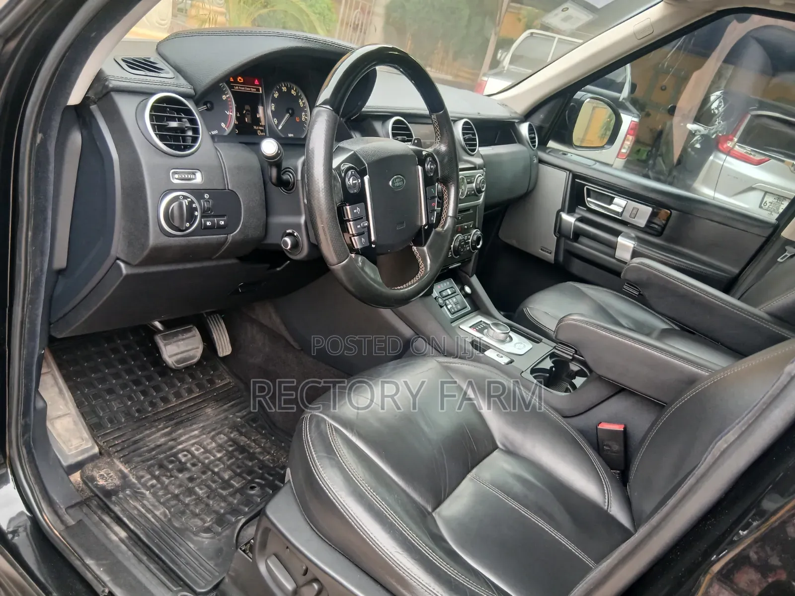 Land Rover Discovery 2016 Black