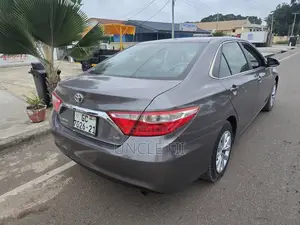 Toyota Camry LE 4dr Sedan (2.5L 4cyl 6A) 2016 Gray