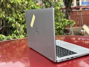 New Laptop Dell Latitude 3310 2-in-1 8GB Intel Core i5 SSD 256GB