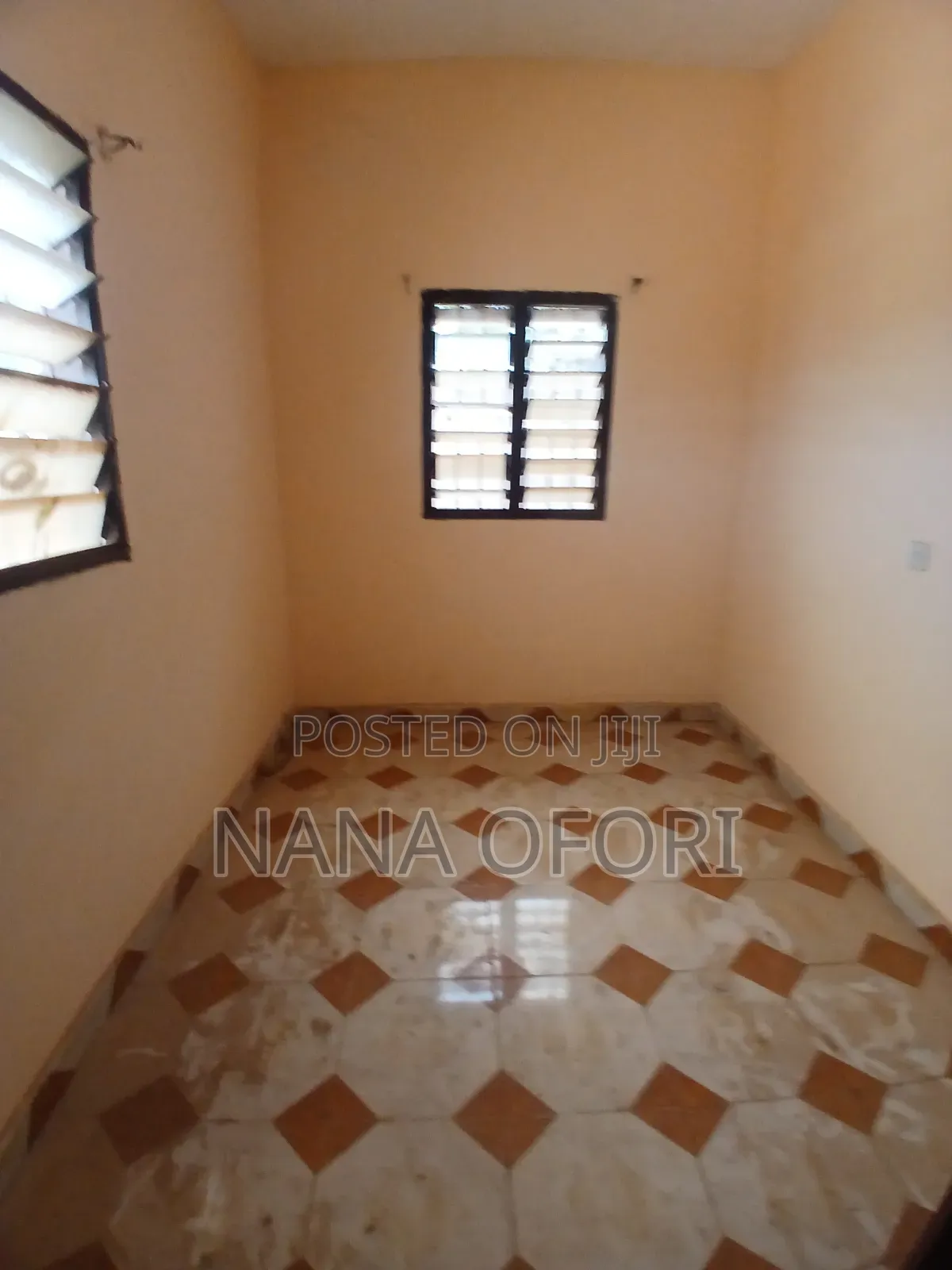 3bdrm Apartment in Ashongman Estate, Police Station for rent